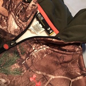 Women’s RealTree Under Armour Sweatshirt